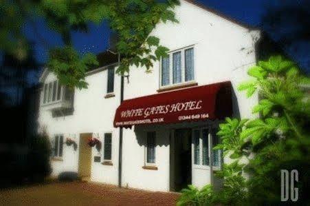 White Gates Hotel Binfield Luaran gambar