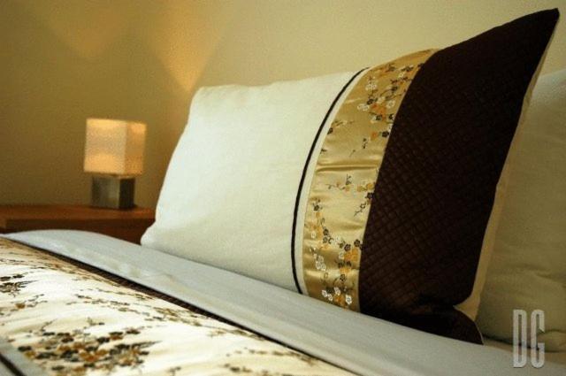 White Gates Hotel Binfield Luaran gambar